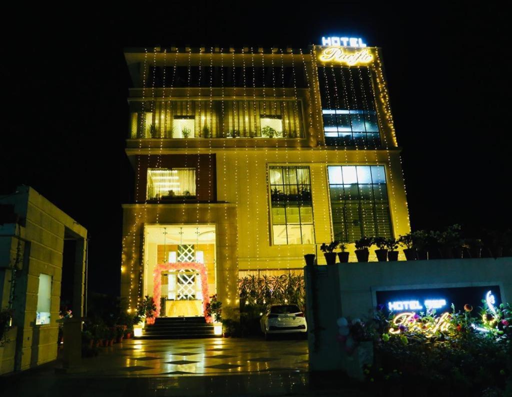 Hotel Pacific Roorkee Екстер'єр фото