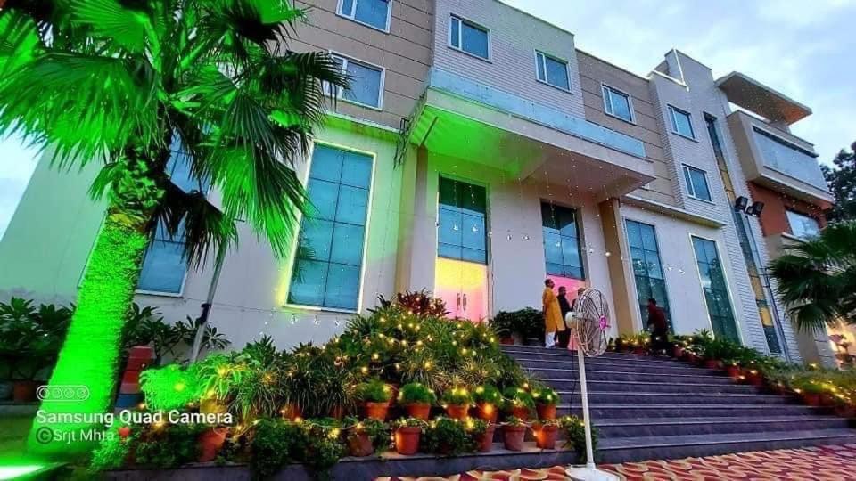 Hotel Pacific Roorkee Екстер'єр фото